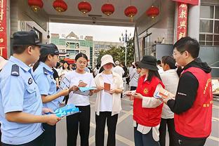 亚马尔本场数据：1次助攻，1次造点，2次关键传球，评分7.8分